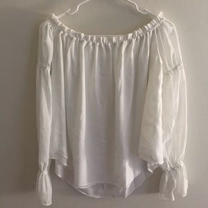 Off-shoulder Blouse